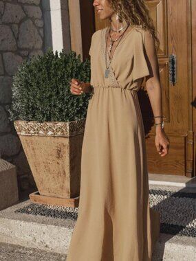 Elegant Beige Boho Maxi Dress – V-Neck Flutter Sleeve Summer Dress – Brand New